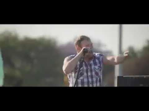 Steve Hofmeyr releases new ‘Feeslied’ music video