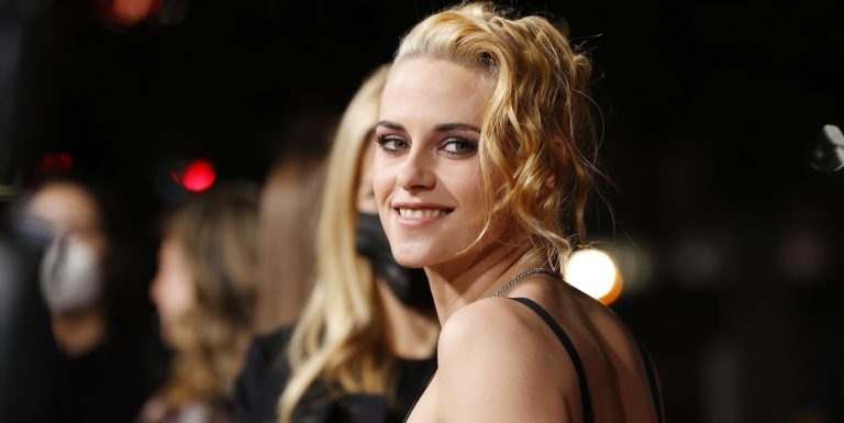 Kristen Stewart Looked Amazing in a Chanel Crop Top and