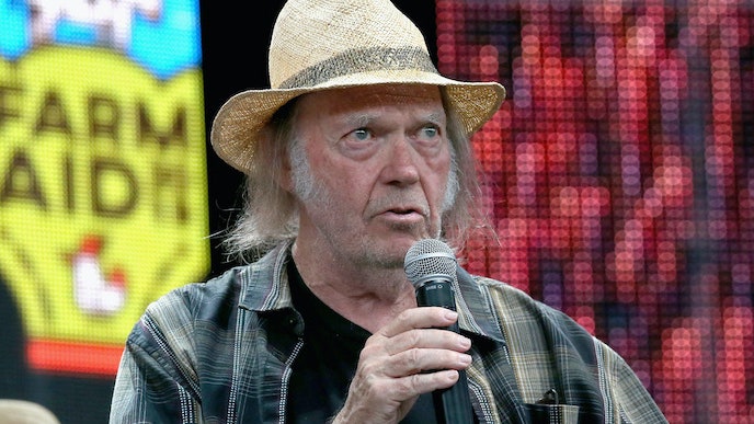 Neil Young Tells Spotify Workers to Quit Their Jobs