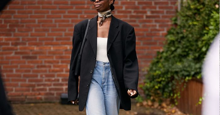 11 Ways to Wear a Blazer With Jeans This Autumn