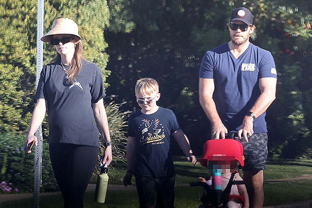 Chris Pratt Beams Out With Pregnant Katherine Schwarzenegger & Kids