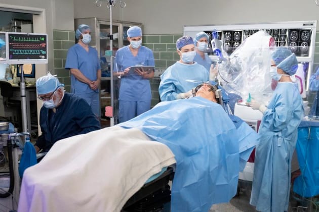 Watch Grey’s Anatomy Online: Season 18 Episode 11